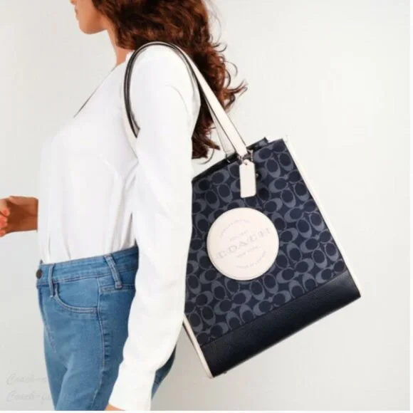 Coach Dempsey Tote Signature Jacquard - Picture 2 of 7